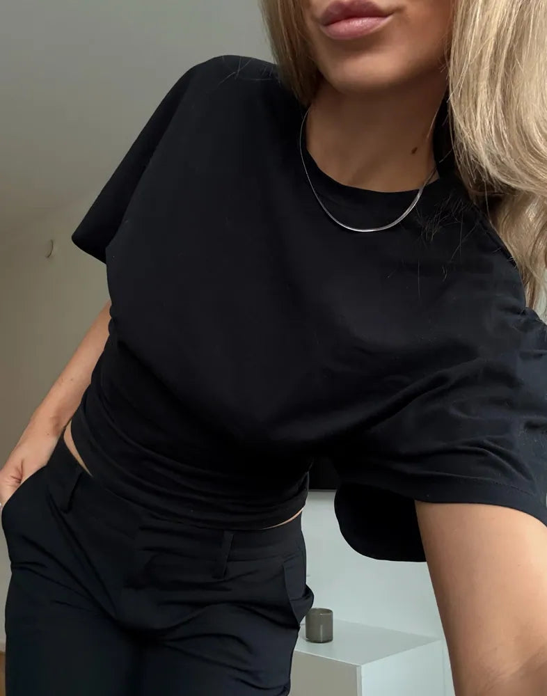 Isabelle G.